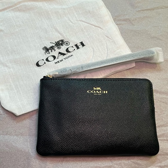 🎉HP🎉 NWT Coach wristlet w/ dust bag - Picture 7 of 10
